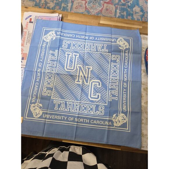 1950s UNC Tarheels Bandana Sealed And Never Opened Mint Condition - Picture 3 of 16